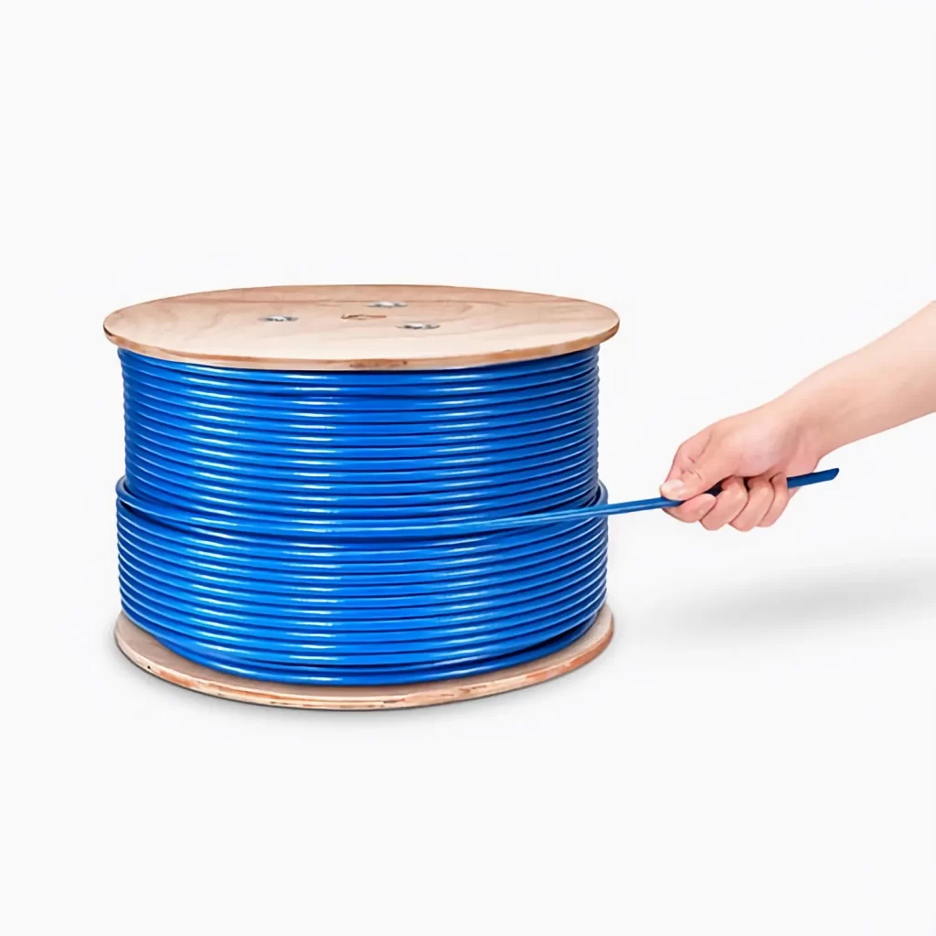 Cat6a-Ethernet-Massekabel, 305m, 23AWG massivem reinem Kupferdraht, 750MHz, geschirmt (U/FTP), PVC CMR, mit Spule (blau)